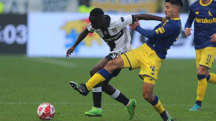 Il Frosinone schianta la Reggina (0-3) e vola in calssifica. Il Modena, in un mese dalla zona retrocessione alla zona playoff...fino al 92' (2-2) - Risultati e classifica