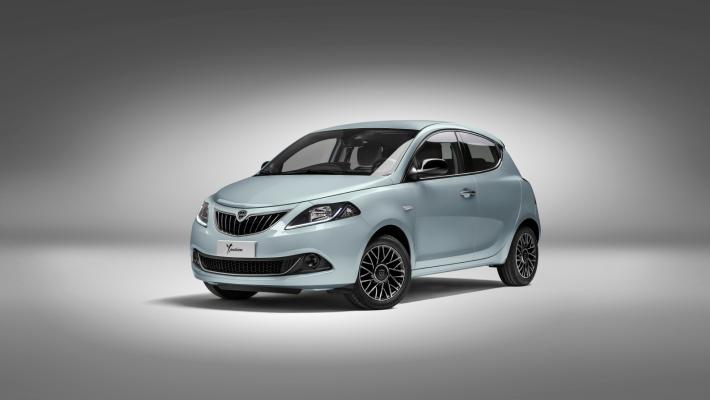 Lancia Ypsilon prepara il 2023