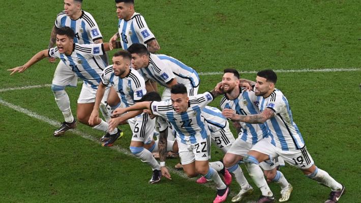A Buenos Aires esplode la gioia popolare