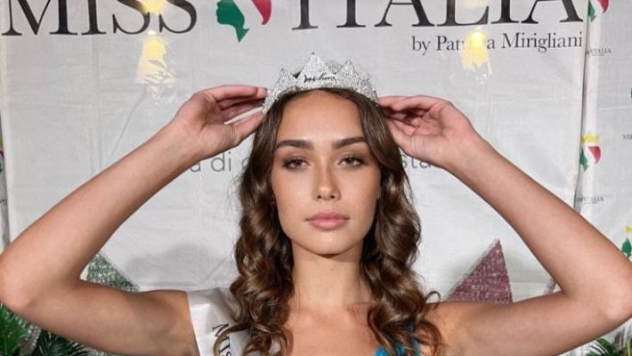 Miss Italia, la romana Lavinia Abate è miss Italia 2022
