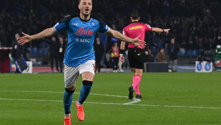Serie A: c'è solo il Napoli: Juventus travolta (5-1) al Maradona