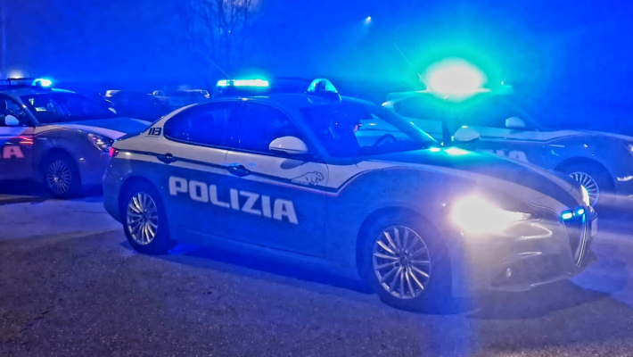 Polizia di Stato di parma- Comunicato Stampa  Controlli straordinari del territorio finalizzati al contrasto dello spaccio di sostanze stupefacenti.Rinvenuta e sequestrata della droga. Sanzionati due 