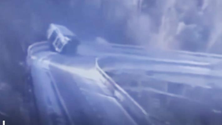 Camion precipita dal viadotto sulla A6 tra Ceva e Millesimo - Video 