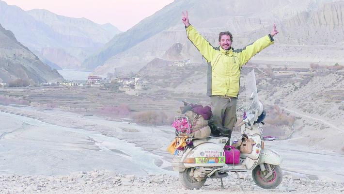 Andrea Delsoldato «Il Bangladesh? Cinque mesi. E in Vespa ci si arriva»