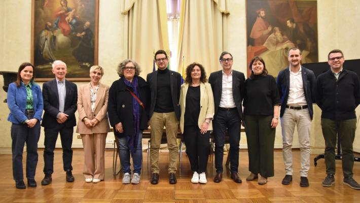 Per l’8 marzo nessuna mimosa in Comune ma una donazione al Centro Antiviolenza di Parma