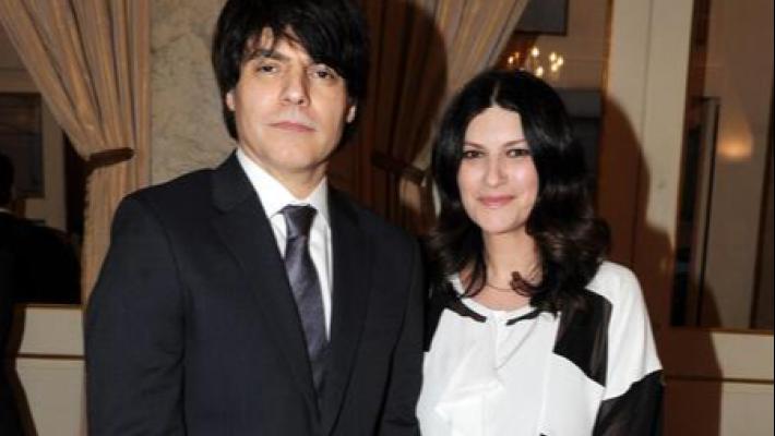 Dopo 18 anni Laura Pausini si sposa con Paolo Carta