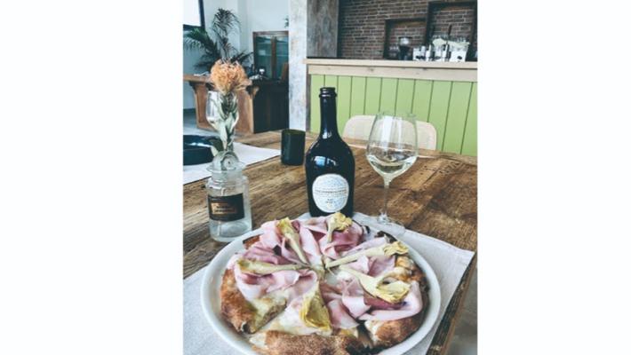 "Cavaedium pizzeria", tonda o alla pala per una pizza che non t'aspetti