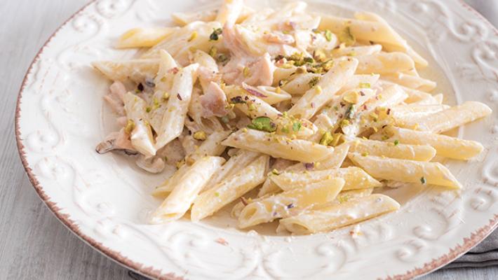 Uccise il patrigno (e mandò in fin di vita la madre) con un piatto di penne avvelenate: confermata la condanna a 30 anni
