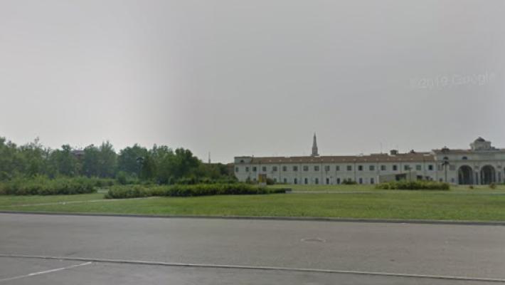 Rissa con coltellate a Modena in pieno giorno, un morto e due feriti