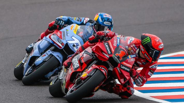 MotoGp, Argentina: pole di Marquez, secondo Bezzecchi e  terzo Bagnaia