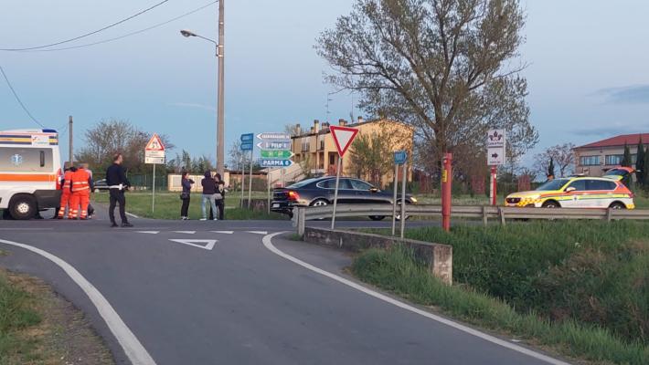Motociclista cade sull'Asolana: è grave al Maggiore