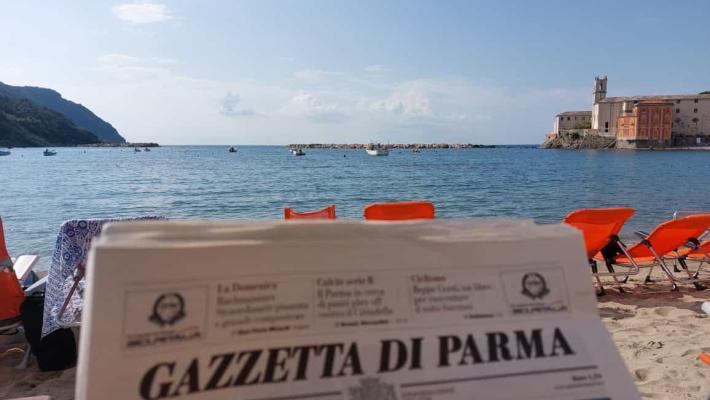 Natale con i tuoi e... Pasqua al mare con la Gazzetta di Parma. 
