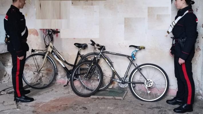 Sabato e Domenica notte di controlli dei Carabinieri, tre denunce diversi segnalati e sanzioni al Codice della Strada, restituita una moto rubata