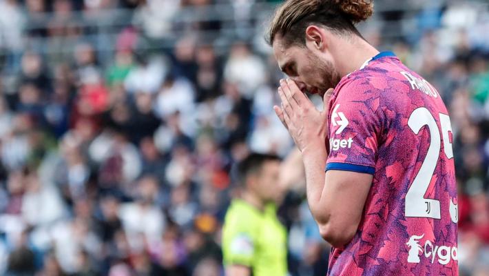 Cade anche la Juve (1-0 a Sassuolo)