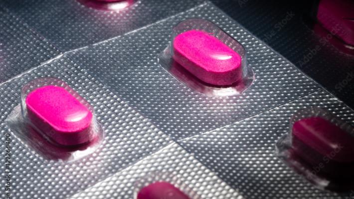 Stati Uniti: 13enne muore avvelenato da un'overdose di antistaminici per una sfida su TikTok, il "Benadryl Challenge"