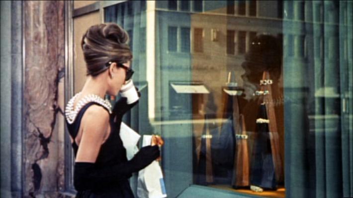 Tiffany torna nell'iconico negozio su Fifth Avenue a New York (con una nuova proprietà)