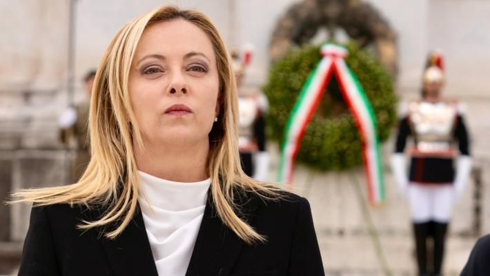 La solita battaglia  di retroguardia lessicale