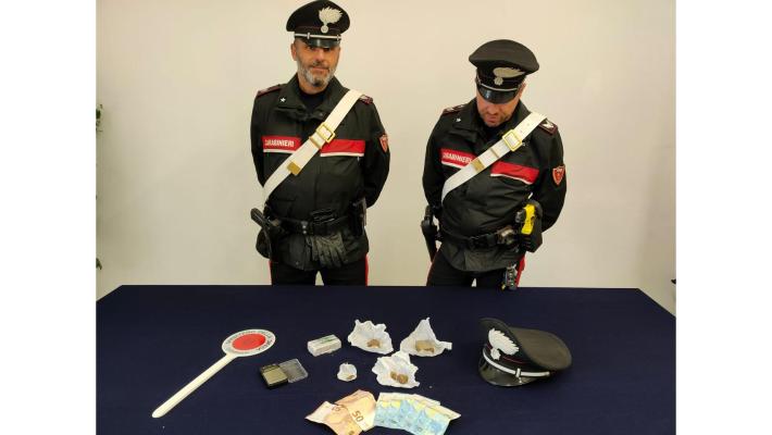 Parma: Controllo del territorio, sequestrati 200 grammi di droga, arrestato 21enne
