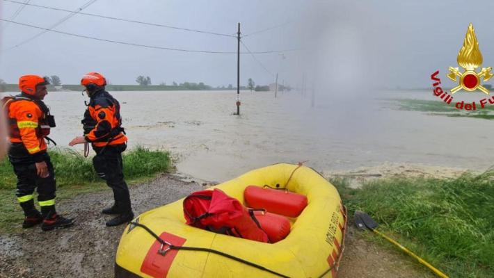 Maltempo nel Bolognese e in Romagna: ci sono frane, esondazioni e famiglie sfollate