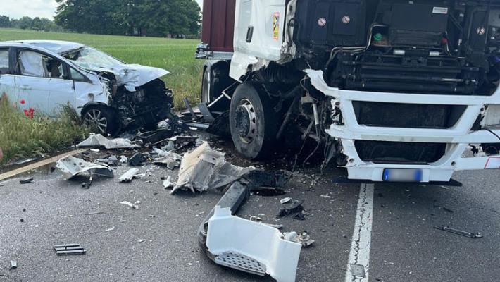 Incidente camion auto 