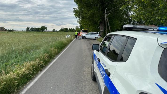 Roncole Verdi, scontro tra due auto: una persona ricoverata a Vaio