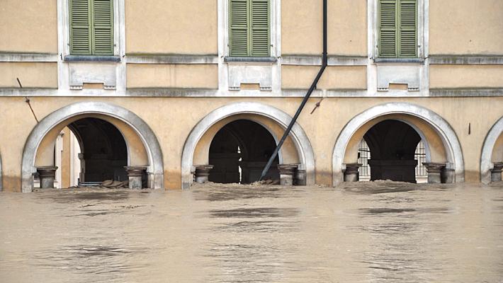 Colorno, la piazza sar&agrave; pi&ugrave; sicura. Via al cantiere per le paratie mobili