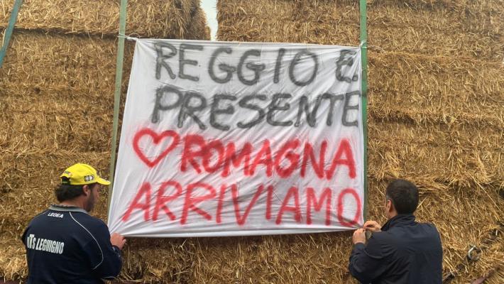 Fieno dal Reggiano alla Romagna per sfamare animali