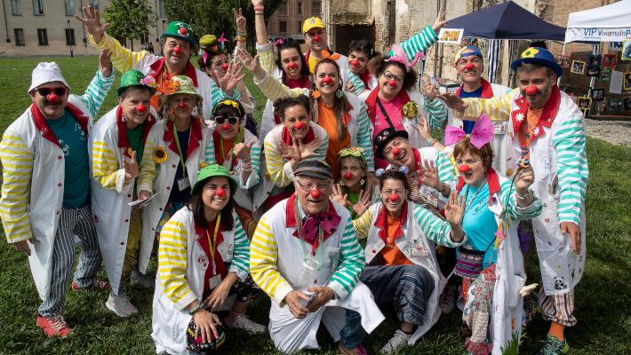 «Portare un sorriso ai malati,  un impegno per noi molto serio»