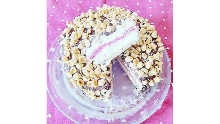 Tempo di semifreddo alle ciliege