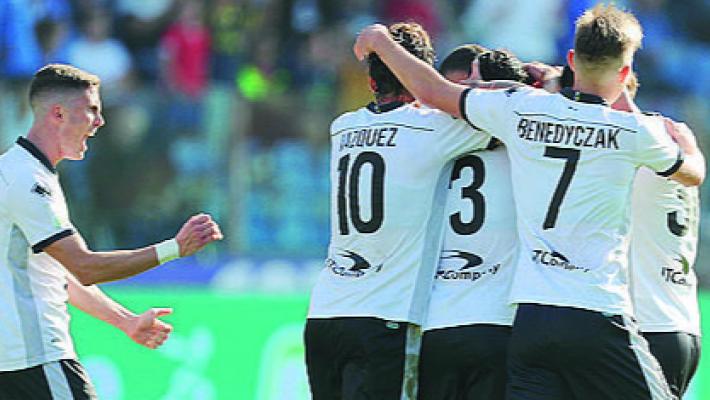 La lunga giornata dei tifosi Dal corteo alla coreografia