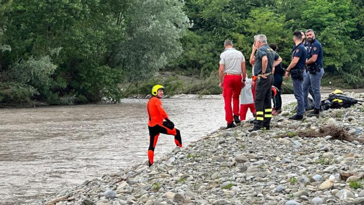 Modena: ritrovato il corpo del 18enne che si era tuffato nel Secchia per fare un video