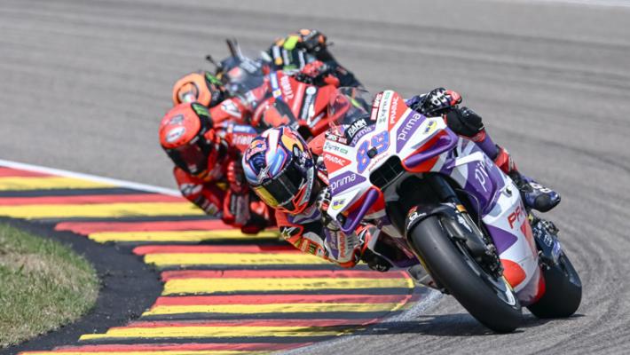 Moto: Martin vince in Germania, secondo Bagnaia