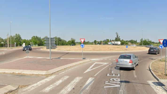 Due bambini di 10 e 11 anni scappano di casa per sfuggire alle violenze dei genitori nel Reggiano 