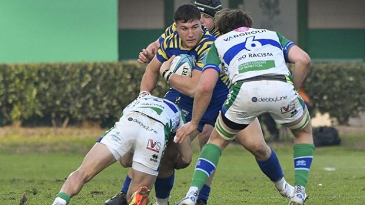Luca Rizzoli lotta nell'ultimo precedente al Monigo tra Zebre e Benetton Rugby - Amarcord Fotovideo