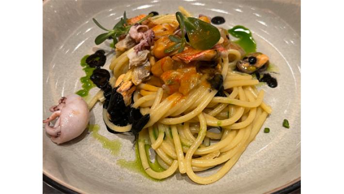 Spaghetti come zuppa di pesce: che idea
