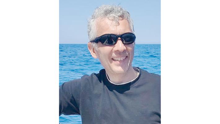 Il prof Macaluso:  «Lascia un vuoto incolmabile» 