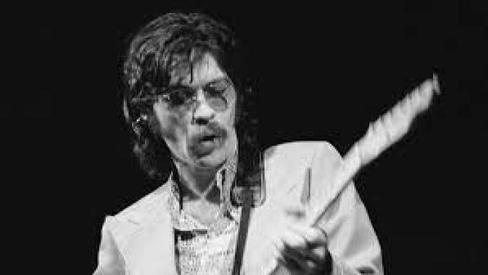 Addio a Robbie Robertson, il mitico leader del gruppo rock The Band. Aveva 81 anni