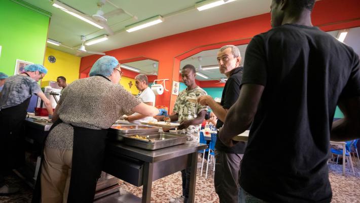 La Caritas: «Al fianco di chi ha bisogno. Come sempre»