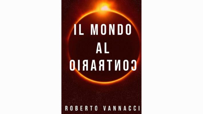  «Caso» Vannacci:  il libro non si trova   ma c'è chi lo prenota