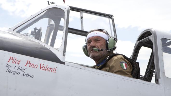 Pino Valenti, il pilota che  amava «ricamare» il cielo