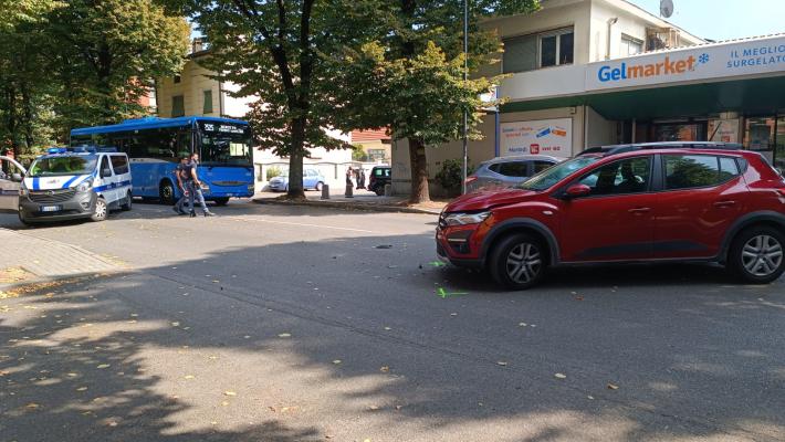 Scontro auto-moto all'altezza del Cubo: due feriti gravi, uno è in Rianimazione