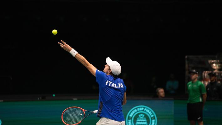 Coppa Davis: Arnaldi  batte Borg nella prima partita di Italia-Svezia. Gli azzurri già qualificati per le Finals di Malaga