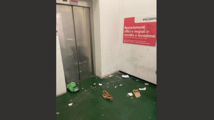 Breve scorcio del parcheggio Stazione di Parma