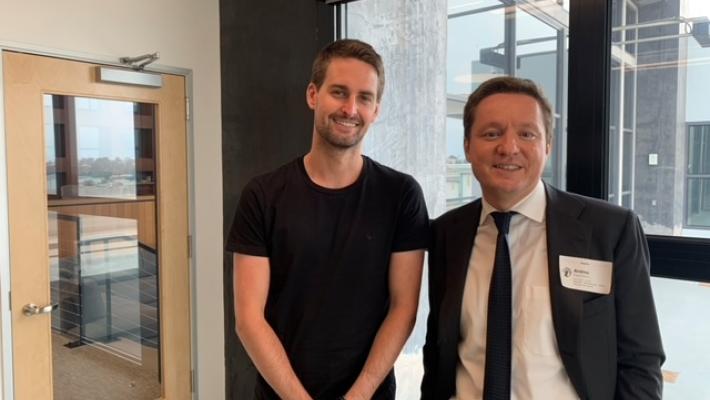 cs - Andrea Ceccherini (presidente osservatorio permanente giovani editori) ospita il fondatore e ceo di Snapchat Evan Spiegel 