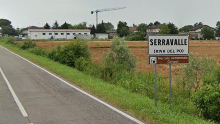 Gli rifiutano la sigaretta elettronica, 15enne, due 17enni e un maggiorenne  devastano un locale