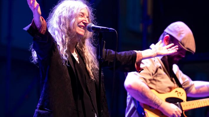 Patti Smith ricoverata in ospedale a Bologna per un malore