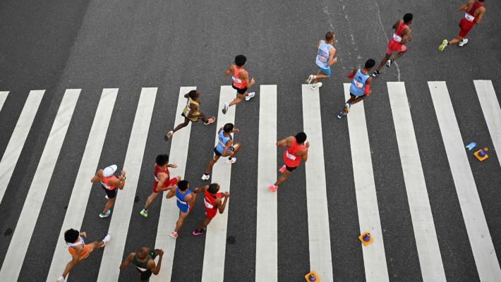 Il keniano Kiptun vince la maratona di Chicago con il nuovo record mondiale