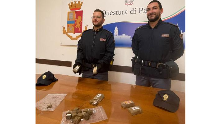 Controlli straordinari  del territorio. Sequestrati 700 gr . di hashish