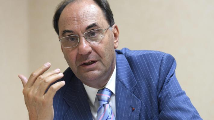 Spagna, attentato al fondatore di Vox ed ex leader del Pp della Catalogna Alejo Vidal-Quadras Roca: è grave