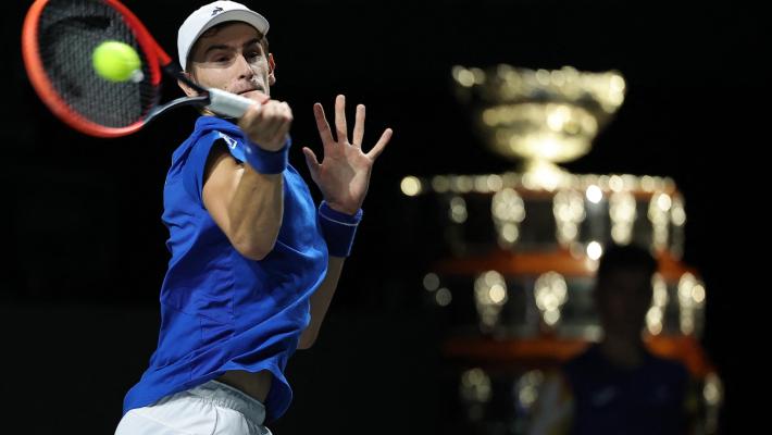 Finale di Coppa Davis: Arnaldi batte Popyrin. Primo punto per l'Italia contro l'Australia